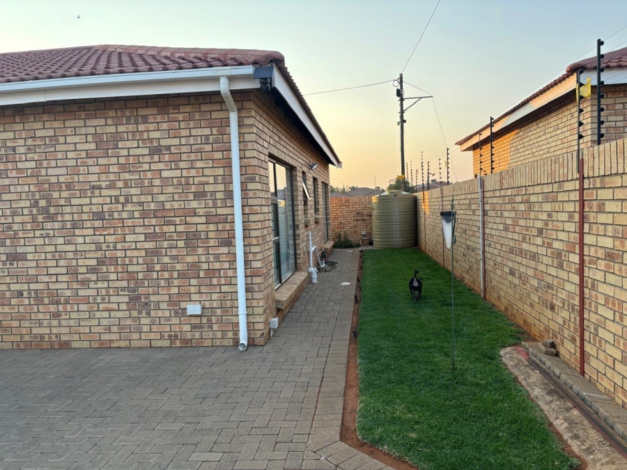 3 Bedroom Property for Sale in Hillcrest Northern Cape